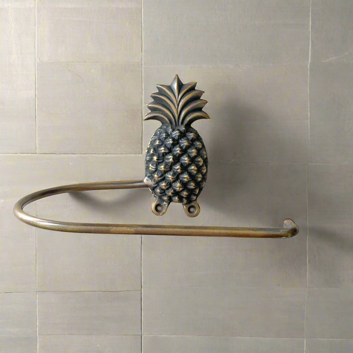 Pineapple Brass Toilet Roll Holder: Ocean Luxe