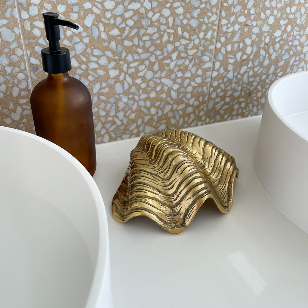 Brass Clam Shell Plate – Cocoluxur